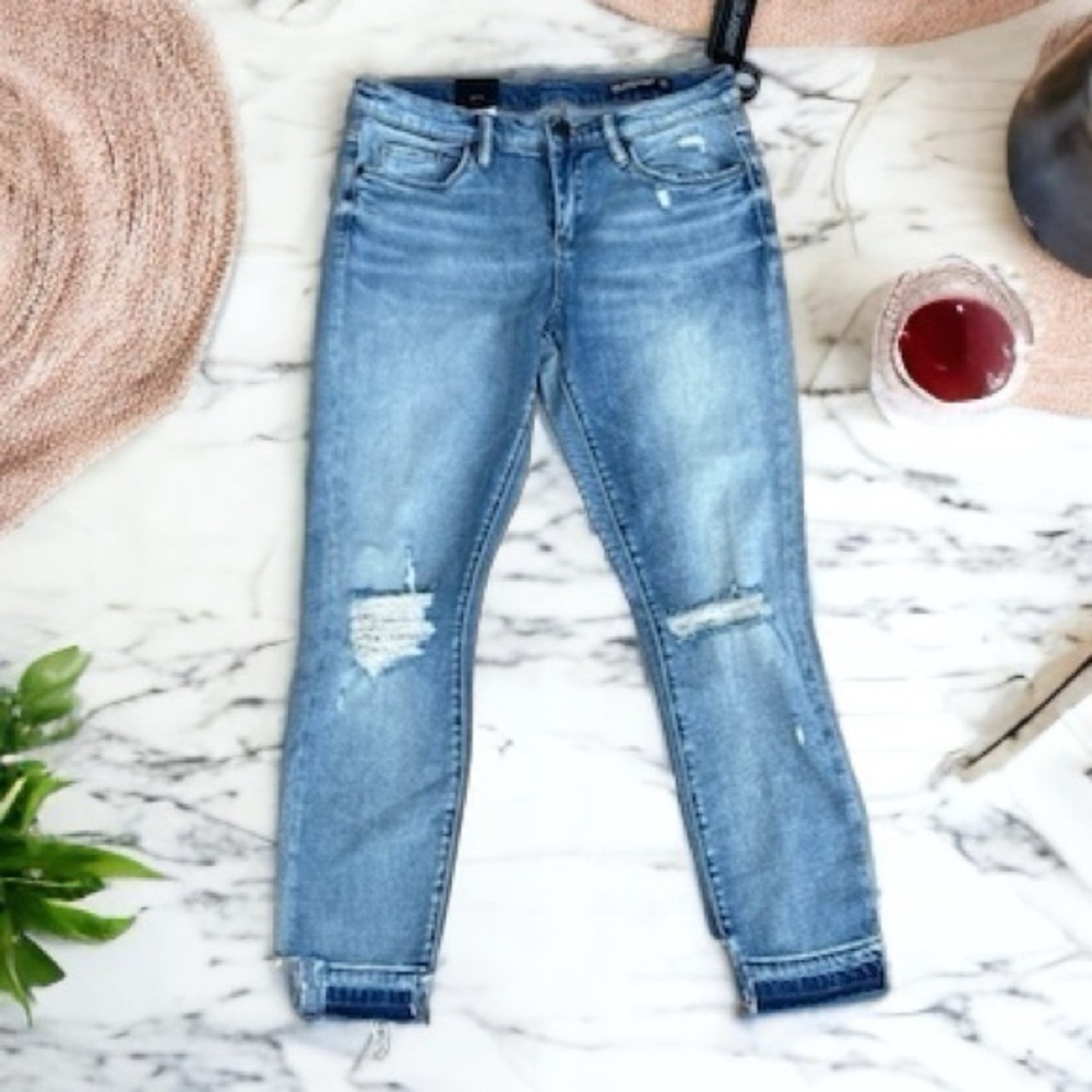 Blank NYC NWT The Reade Skinny Crop Jeans Size 28 Distressed